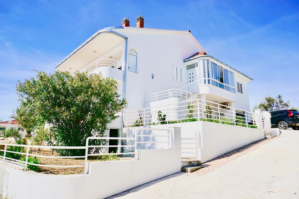 House Agradable Apartment Seget Vranjica Ngoại thất bức ảnh